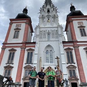 Tag 4: Ankunft vor der Basilika Mariazell